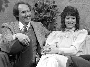 Phillips defends incest memoir, says it can help others | The ...