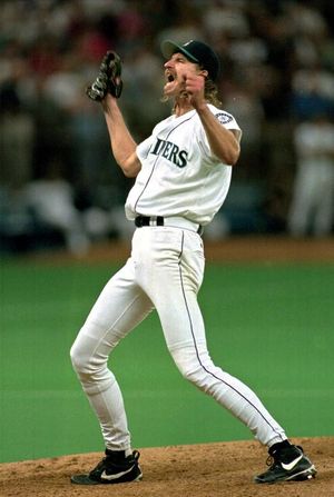 What if Randy Johnson never left the Seattle Mariners