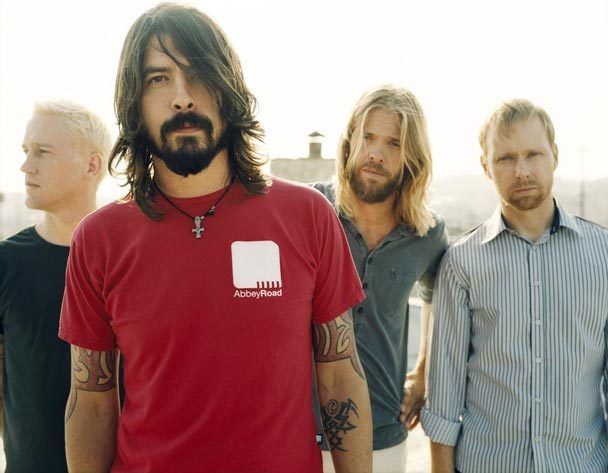 Dave Grohl: Dari Nirvana ke FooDave Grohl: Dari Nirvana ke Foo  