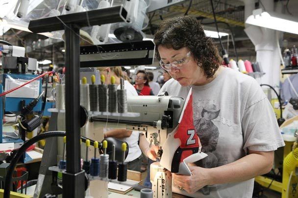 New Balance struggles to keep U.S. shoe factories going The Seattle Times