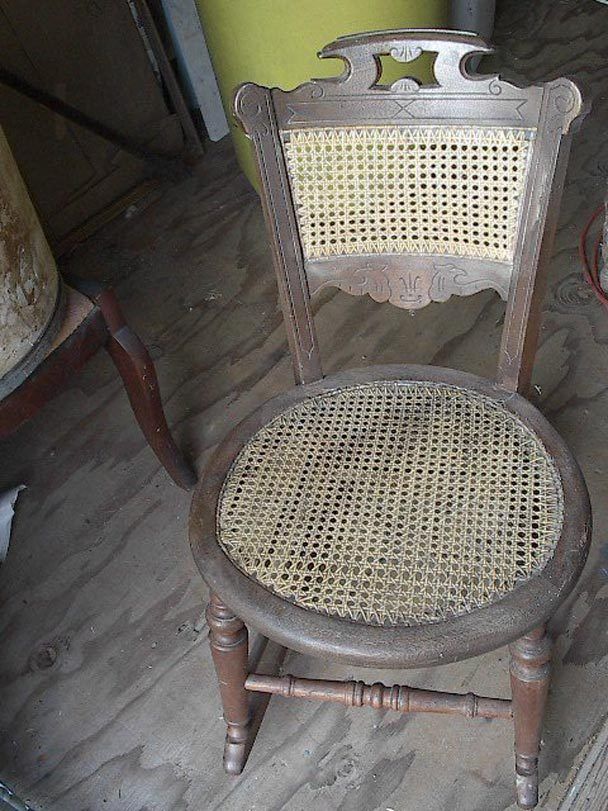 Value of old discount wicker rocking chair