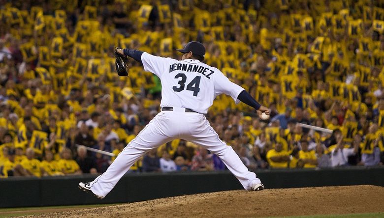 Mariners pitcher Felix Hernandez throws perfect game against Rays