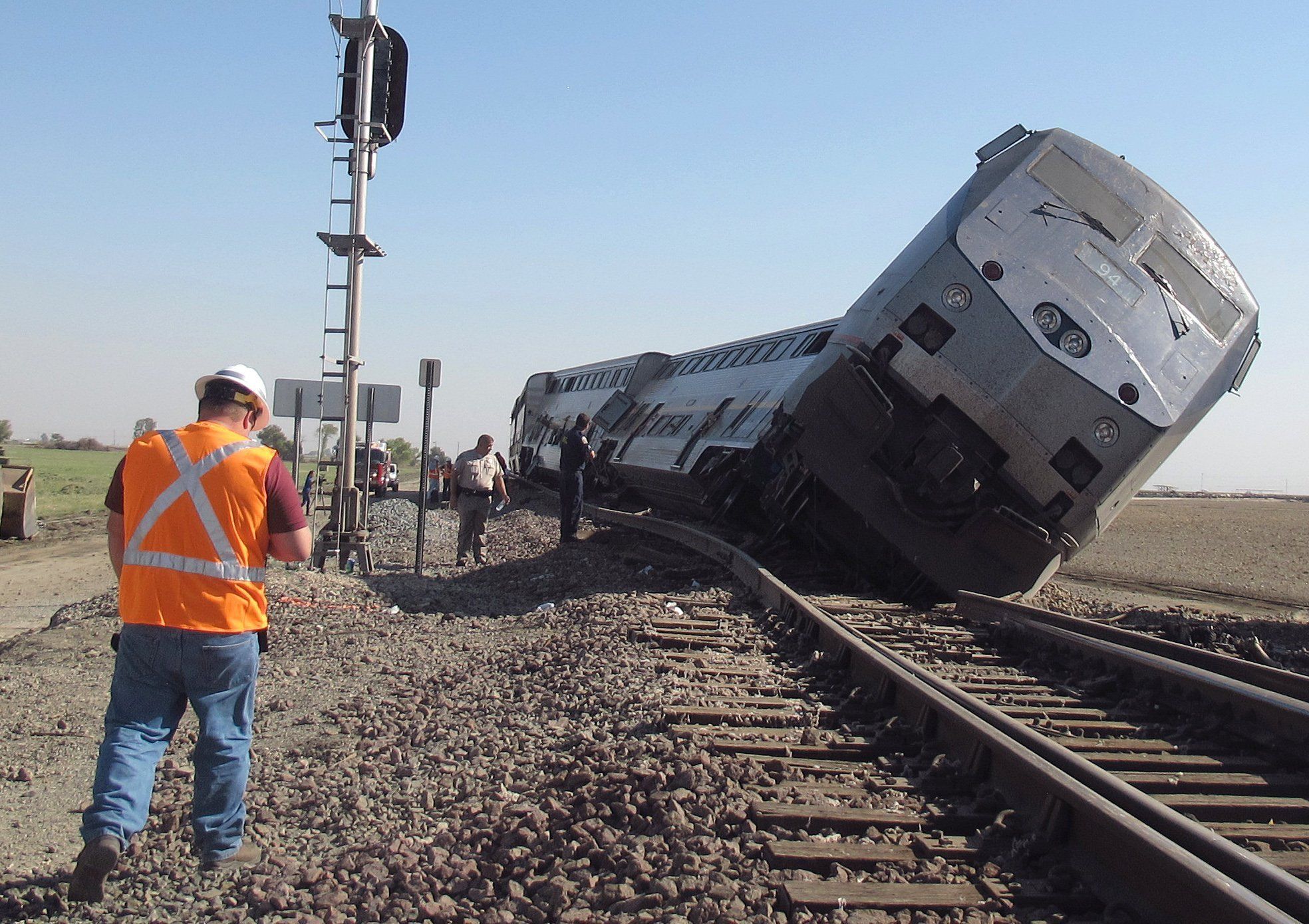 Amtrak: Crossing gate down in California train crash | The Seattle