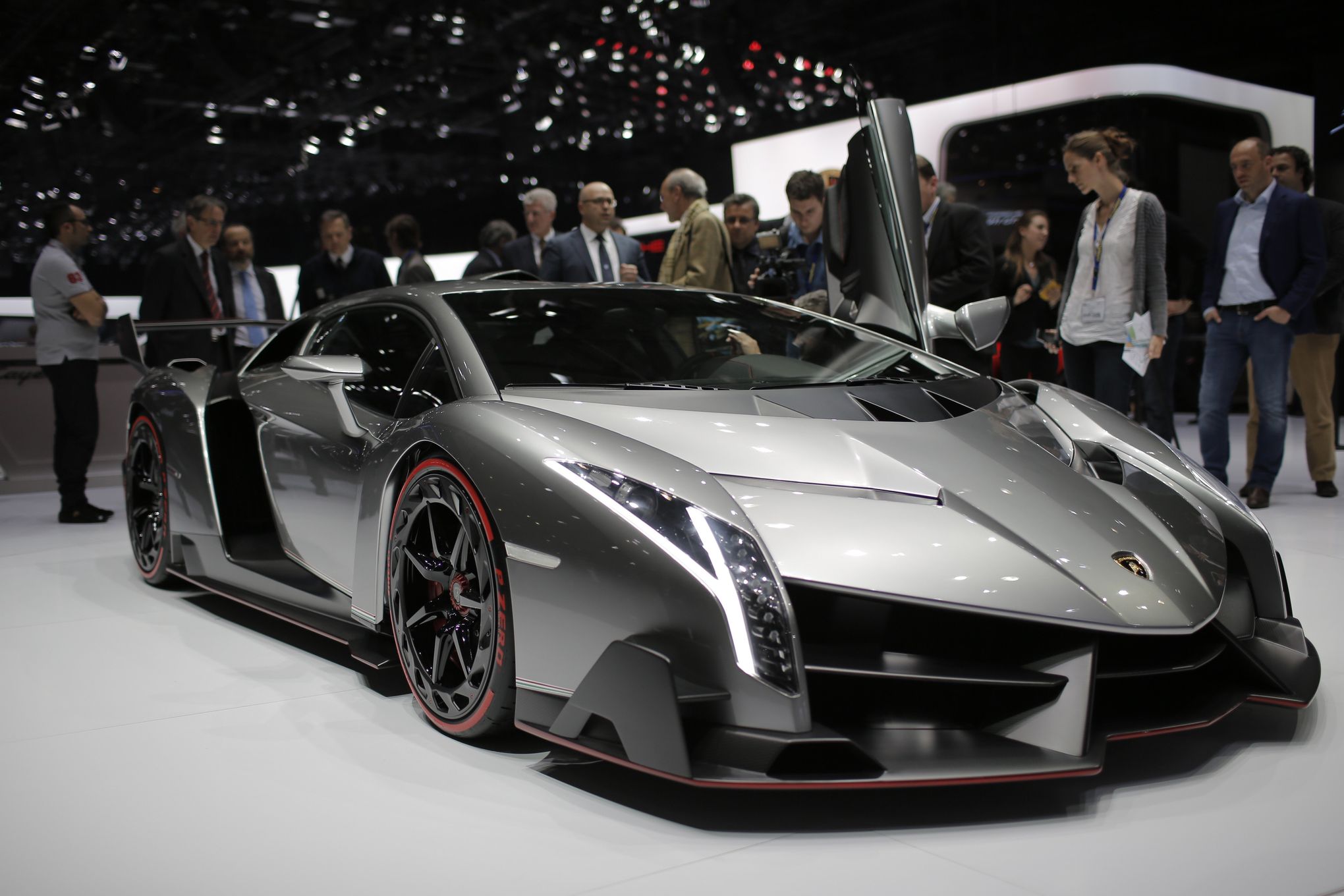Lamborghini unveils $3.9 million car; all 3 sold