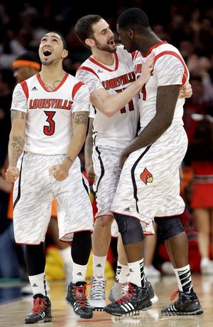 No. 4 Louisville pulls away late to beat North Carolina