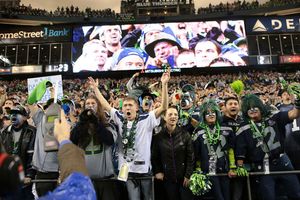 Seahawks rout 49ers, 42-13, Members