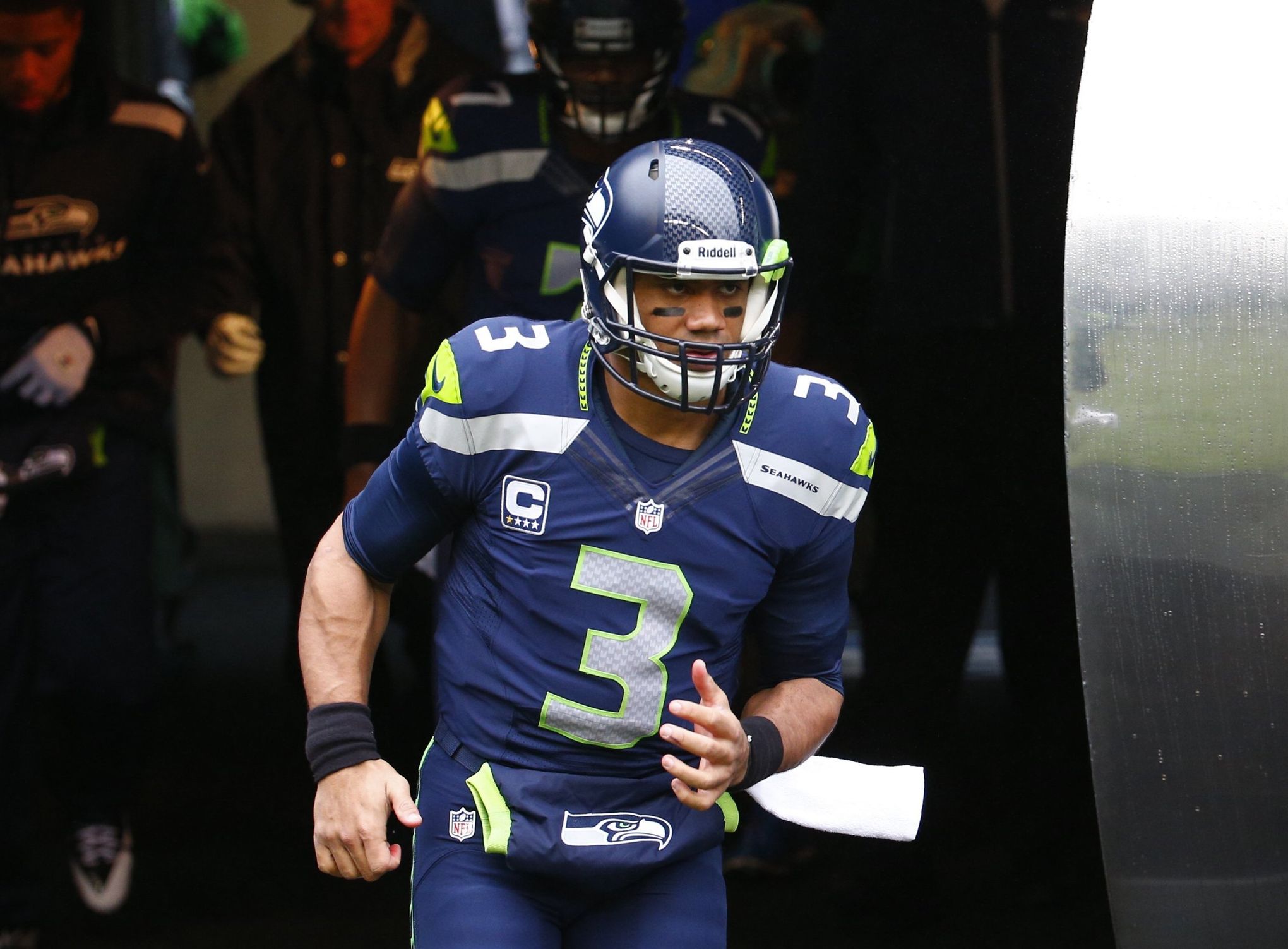 Sales Of Seahawks Merchandise, Russell Wilson Jerseys Skyrocket Since Super  Bowl