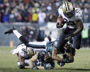 Saints edge Eagles, 26-24, will play at Seattle on Saturday