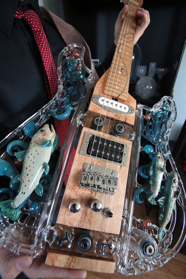 邦楽 GUITAR-BONG / COMING SOON KILLER BONG GUITAR-BONG「COMING SOON」KILLER-BONG/BLACK SMOKER