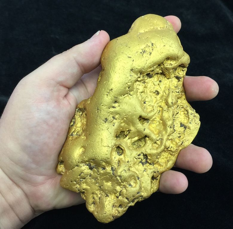 Huge gold nugget going up for sale in California