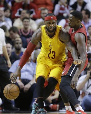 LeBron James got a standing ovation from Heat fans during video