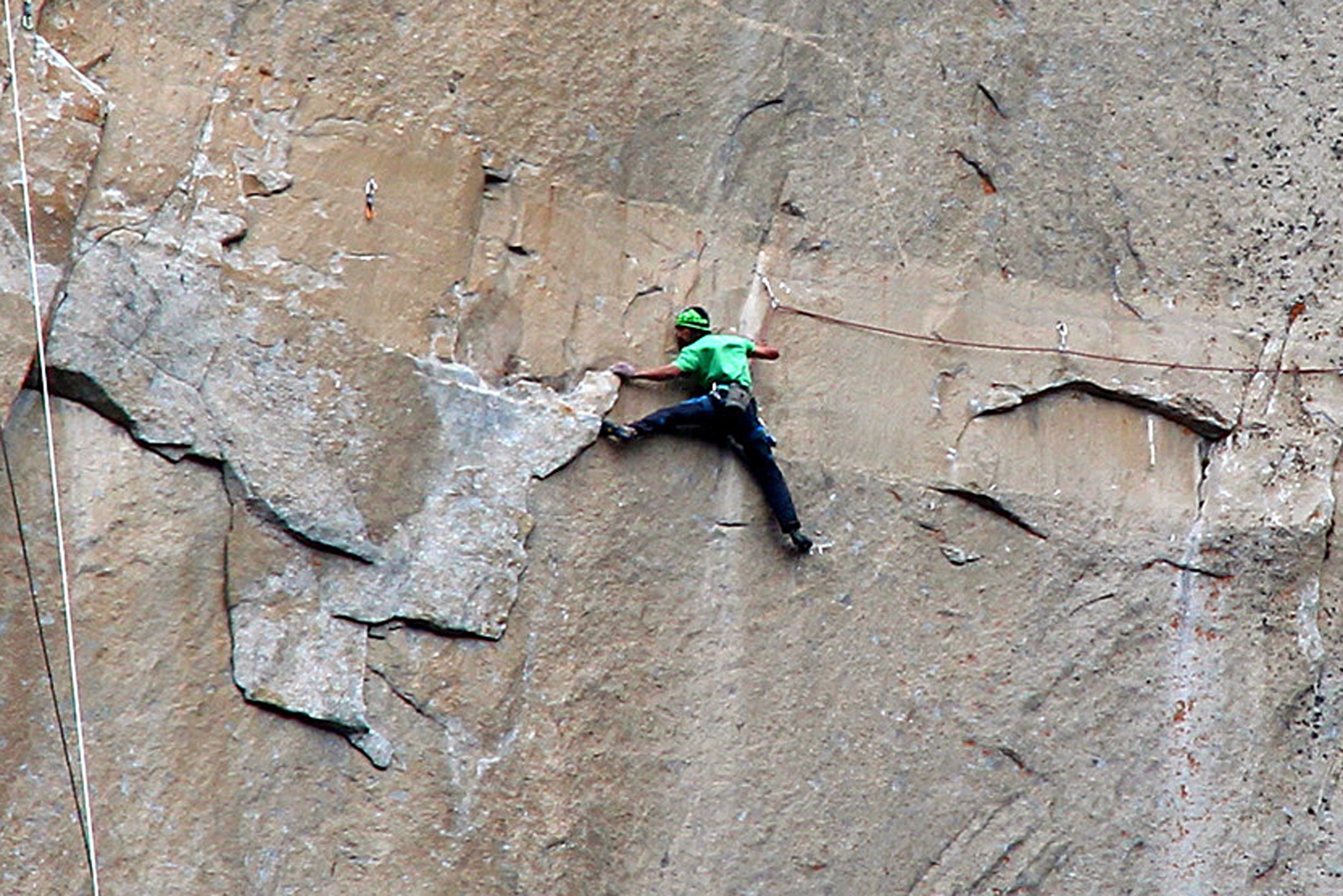 Yosemite climbers push to finish El Capitan ascent | The Seattle Times