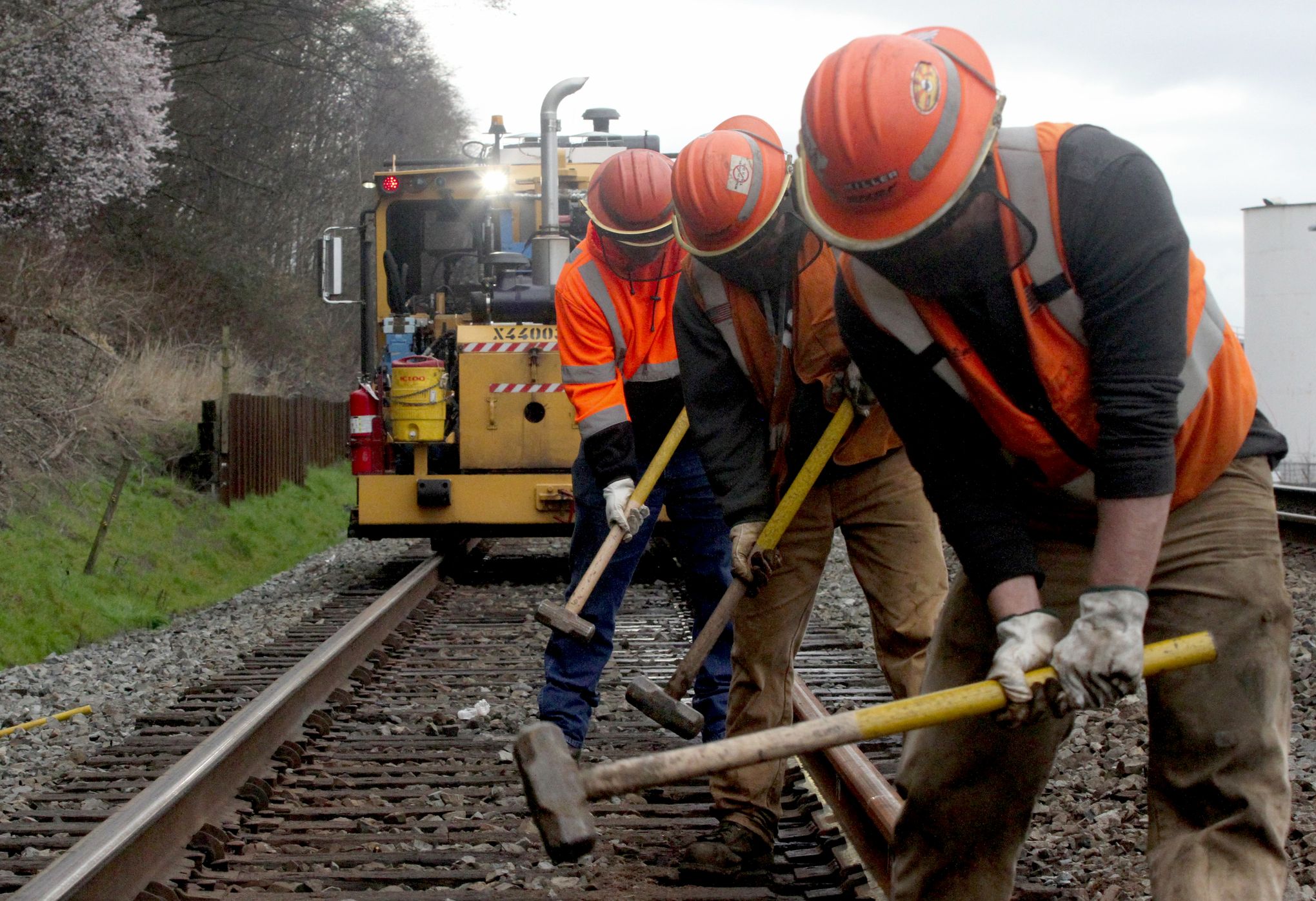 US train industry cuts corners on safety, rail workers say