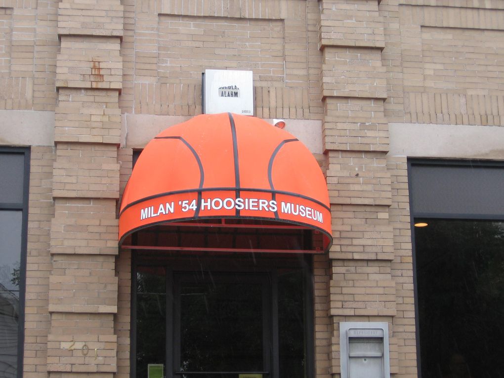 The awning at the Milan ’54 Hoosiers Museum in Milan, Ind., makes it clear what this museum is about.
Photo by Bill Kossen