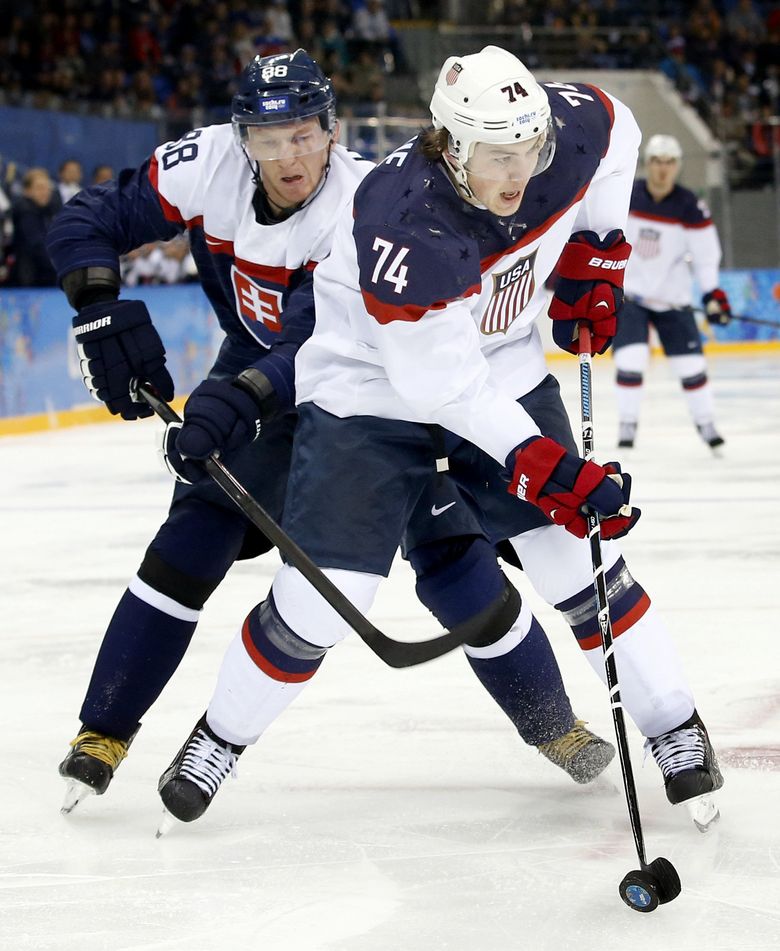 US hockey team tops Russia, 3-2, on shootout heroics by Oshie – The Times  Herald