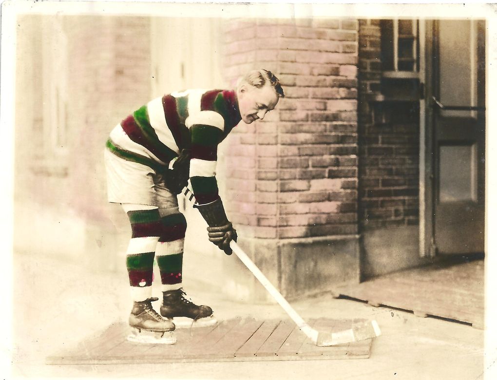 Cully Wilson of the Seattle Metropolitans.
Photo circa 1917 courtesy of David Eskenazi