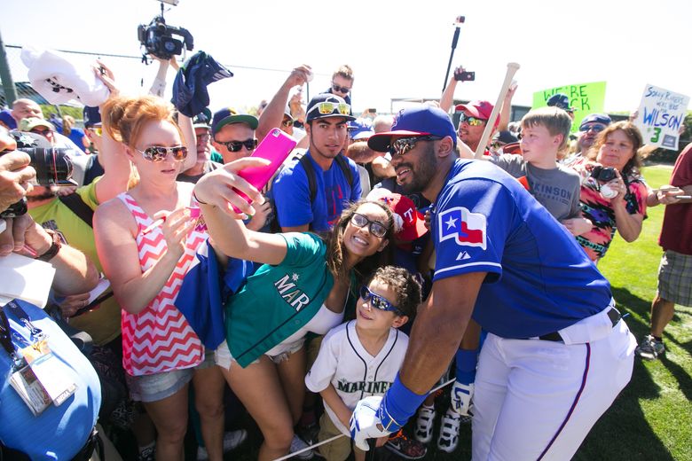 Seahawks QB Russell Wilson works out with Texas Rangers