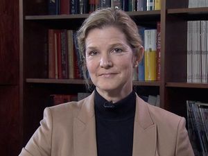 Dr. Joann G. Elmore , a UW professor of general medicine and epidemiology, led a study that tested the accuracy of biopsies used to diagnose breast cancer. (Courtesy of The JAMA Network)