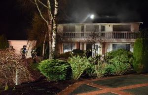 Firefighters battle house fire in Kent early Monday | The Seattle Times