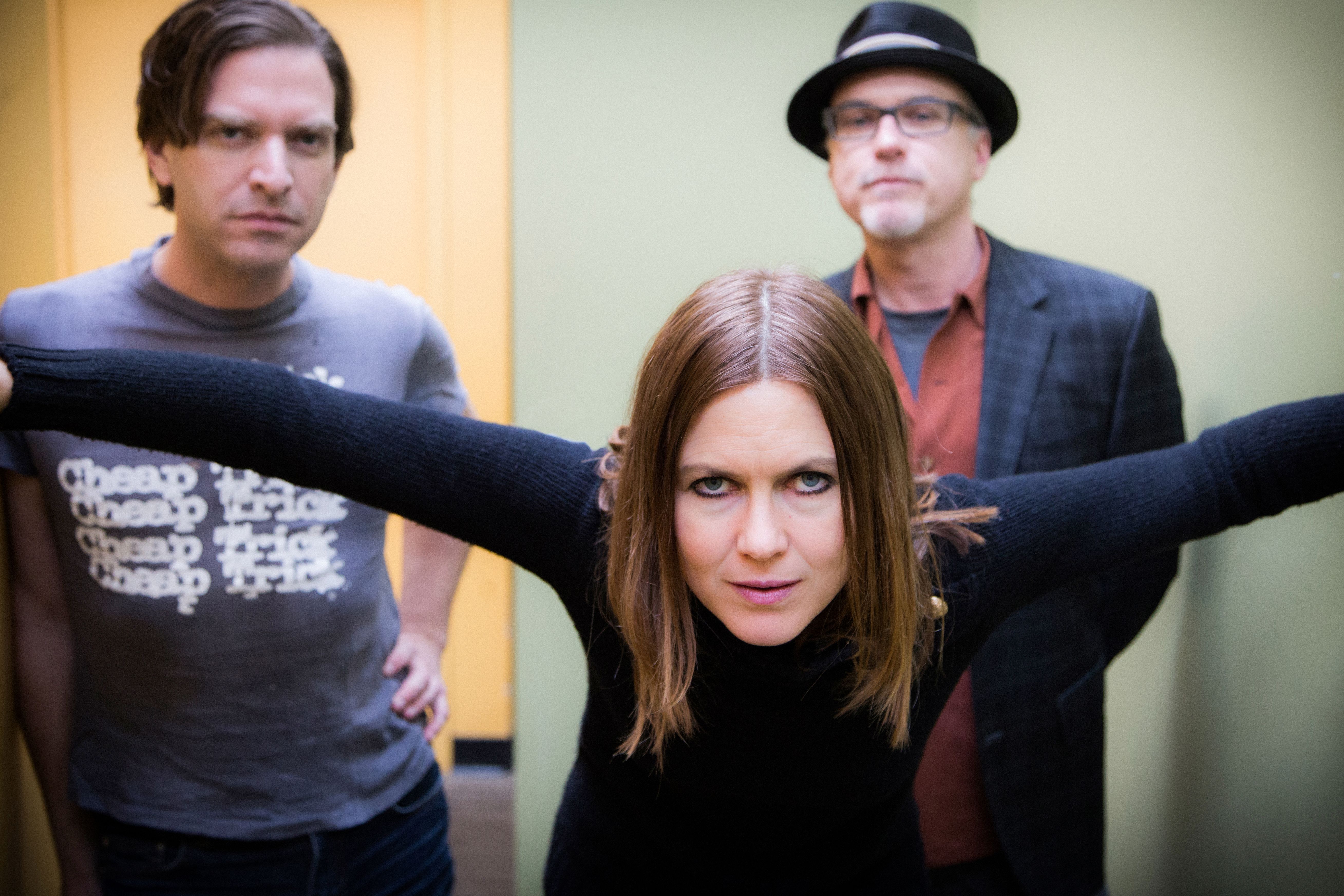 The Juliana Hatfield Three is back in business | The Seattle Times