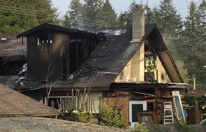 2 Men Injured In West Seattle Fire, 1 Critically | The Seattle Times