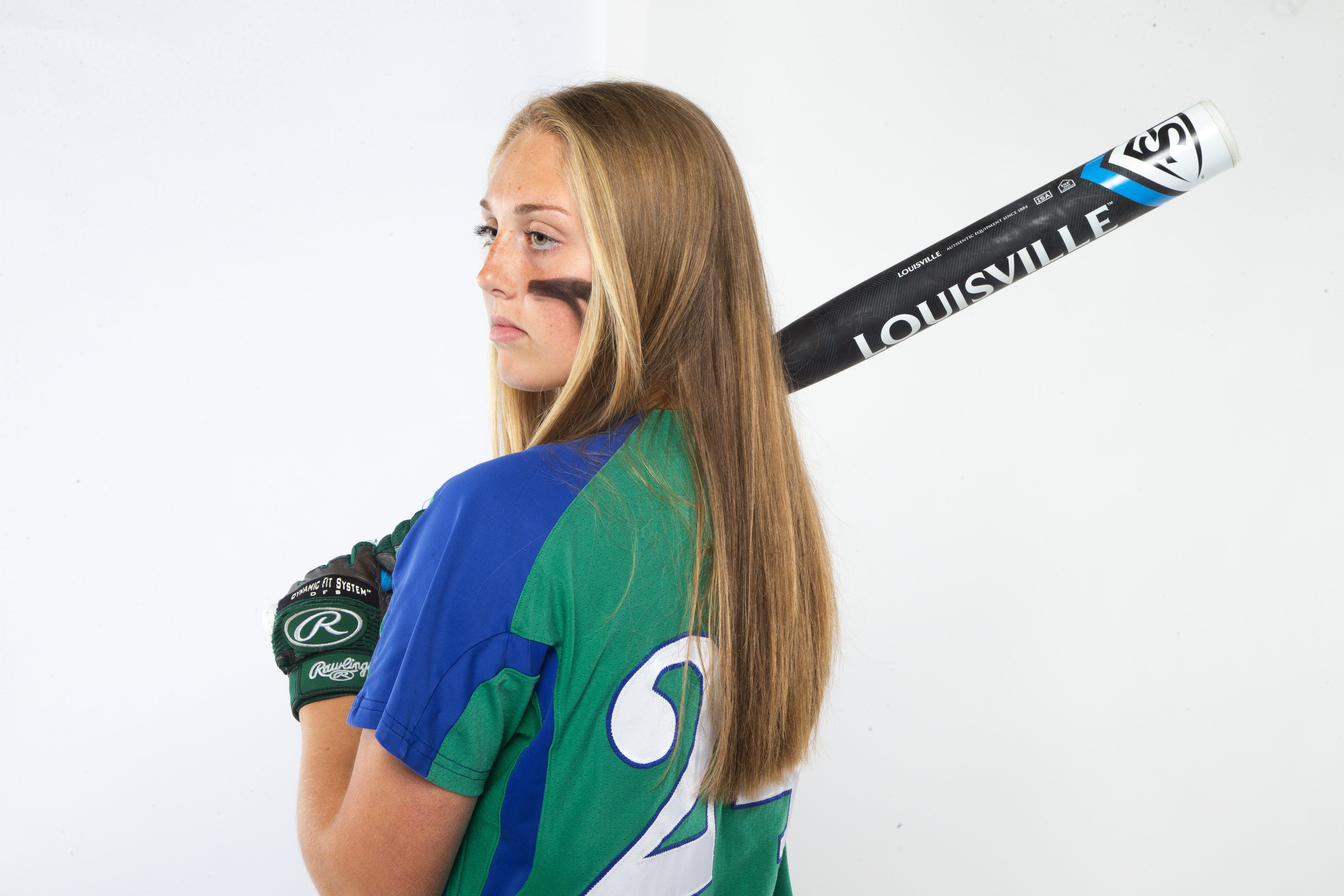 Before leaving, Alyssa O'Farrell wants another softball title for