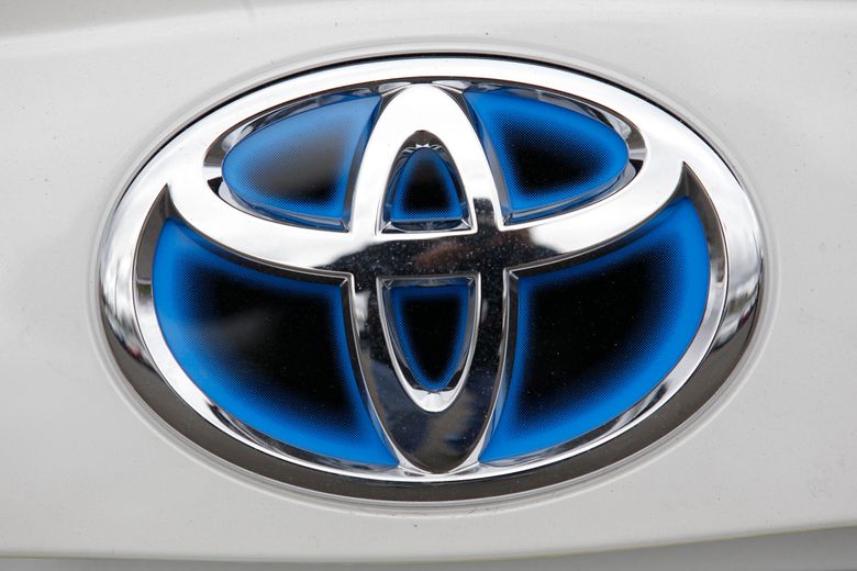 Toyota recalls 625,000 hybrids worldwide | The Seattle Times