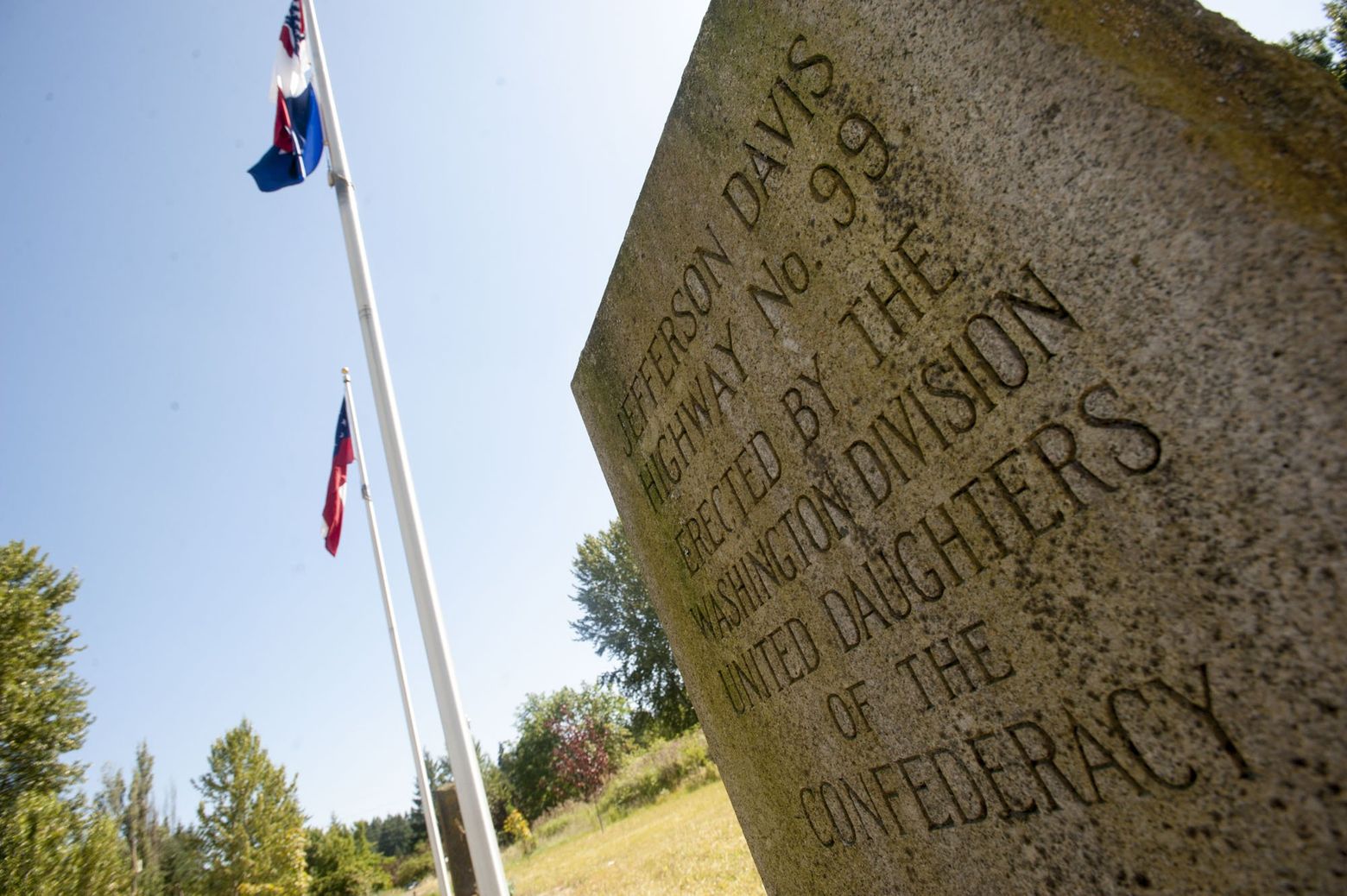 The Confederate Flag's True History Isn't What You Think