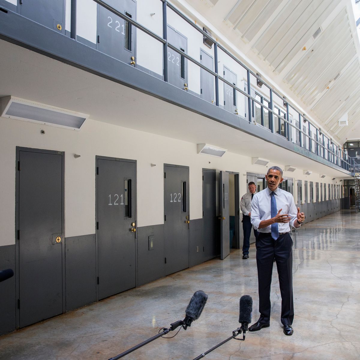 Obama Visits Prison To Call For A Fairer Justice System The Seattle Times 9121