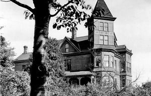 See the first mansion built on the south slope of Queen Anne Hill, 1885 ...