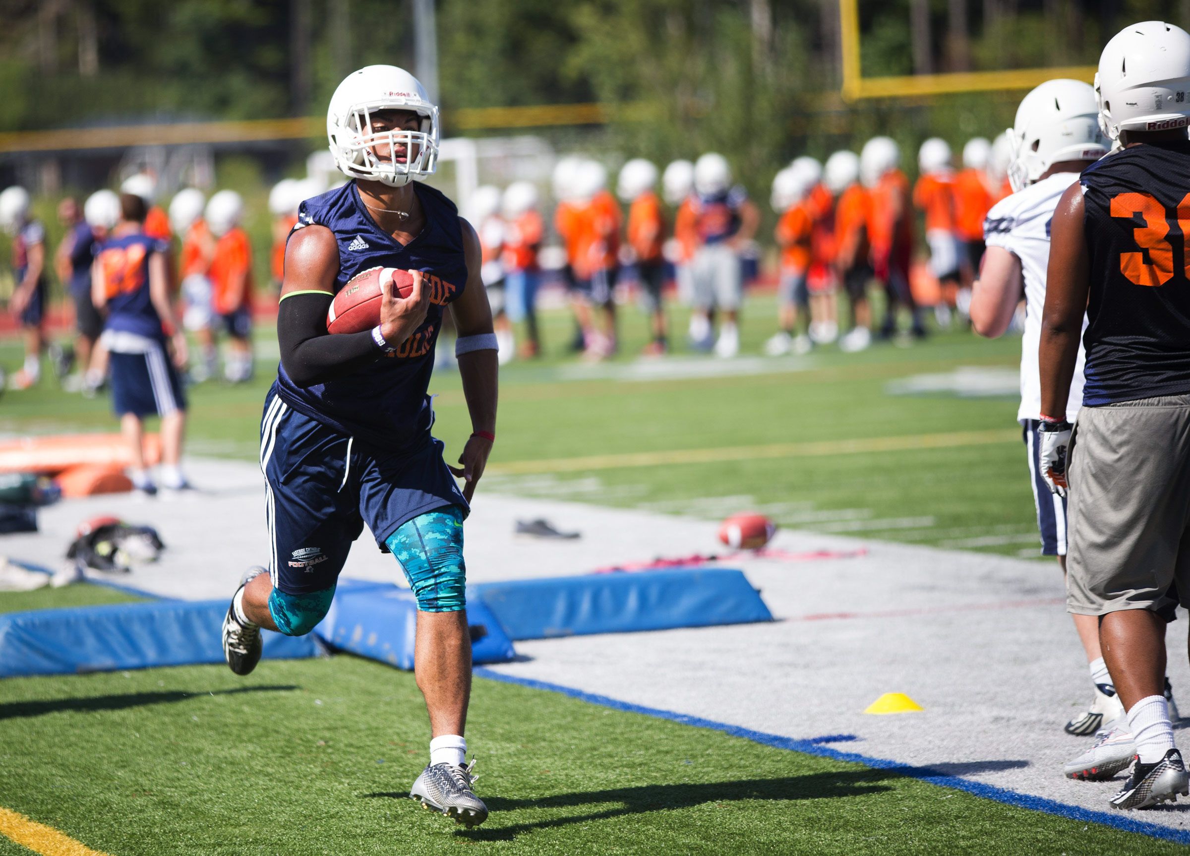 Eastside Catholic receiver Matt Laris gains strength savvy The