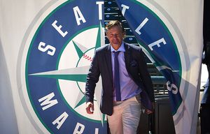 Jamie Moyer's foundation gets $1 million from New York Life – The