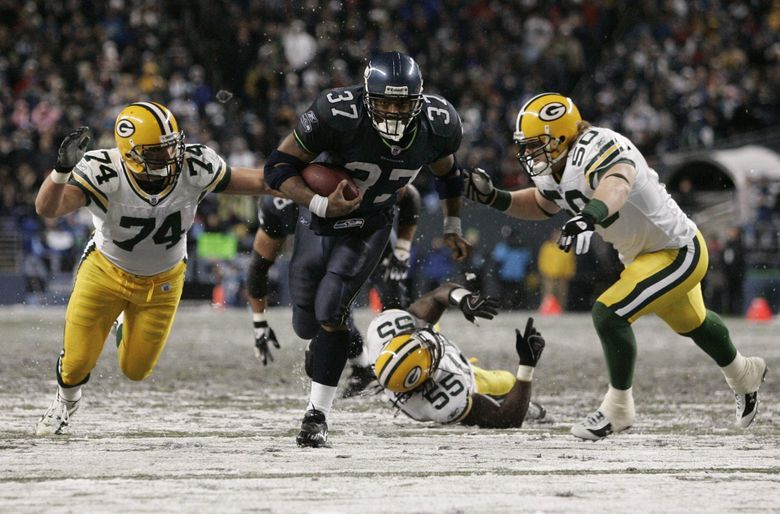 SEATTLE SEAHAWKS: Packers hang on, season comes to an end for Hawks at  Lambeau