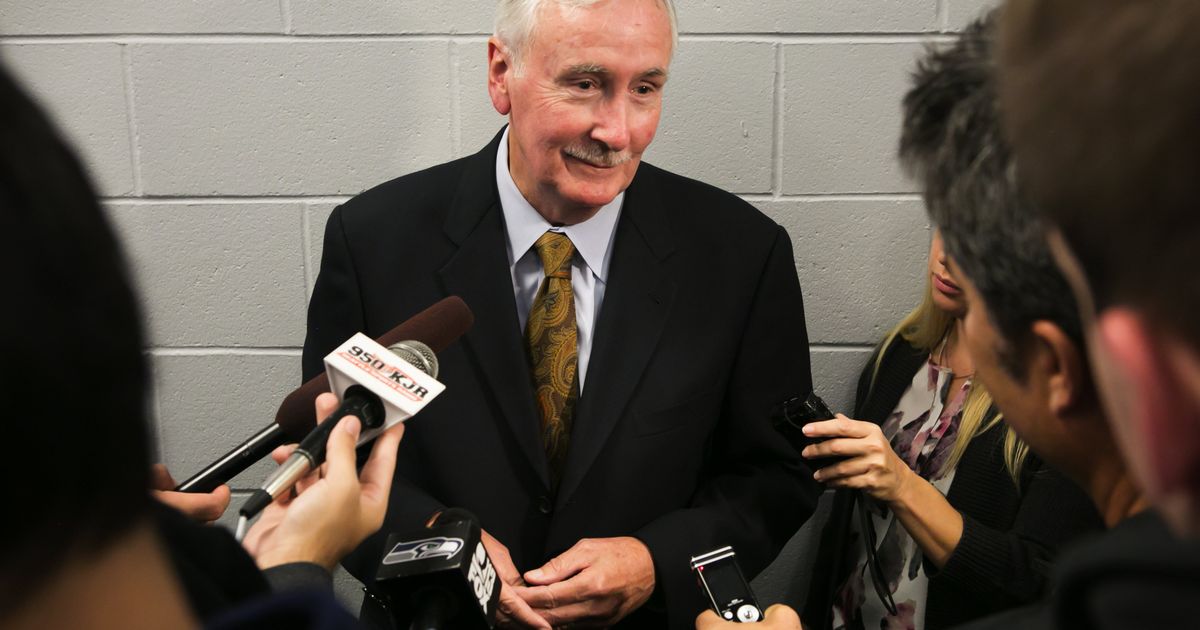 Q&A with Mariners CEO Howard Lincoln The Jerry Dipoto hiring, future payroll and personal