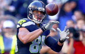 Seahawks tight end Jimmy Graham makes a three yard catch  in the fourth quarter at CenturyLink Field Sunday, Sept. 27, 2015.