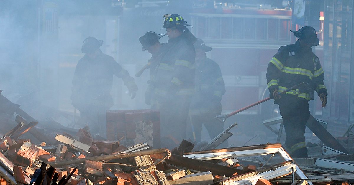 2 firefighters die after 2 rescued from Kansas City blaze | The Seattle ...