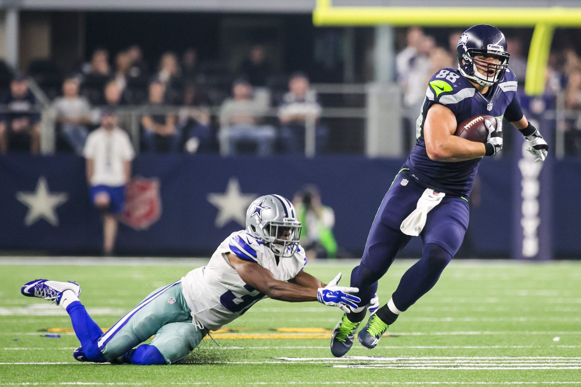 Wilson, Seahawks back to .500 after 13-12 win over Cowboys