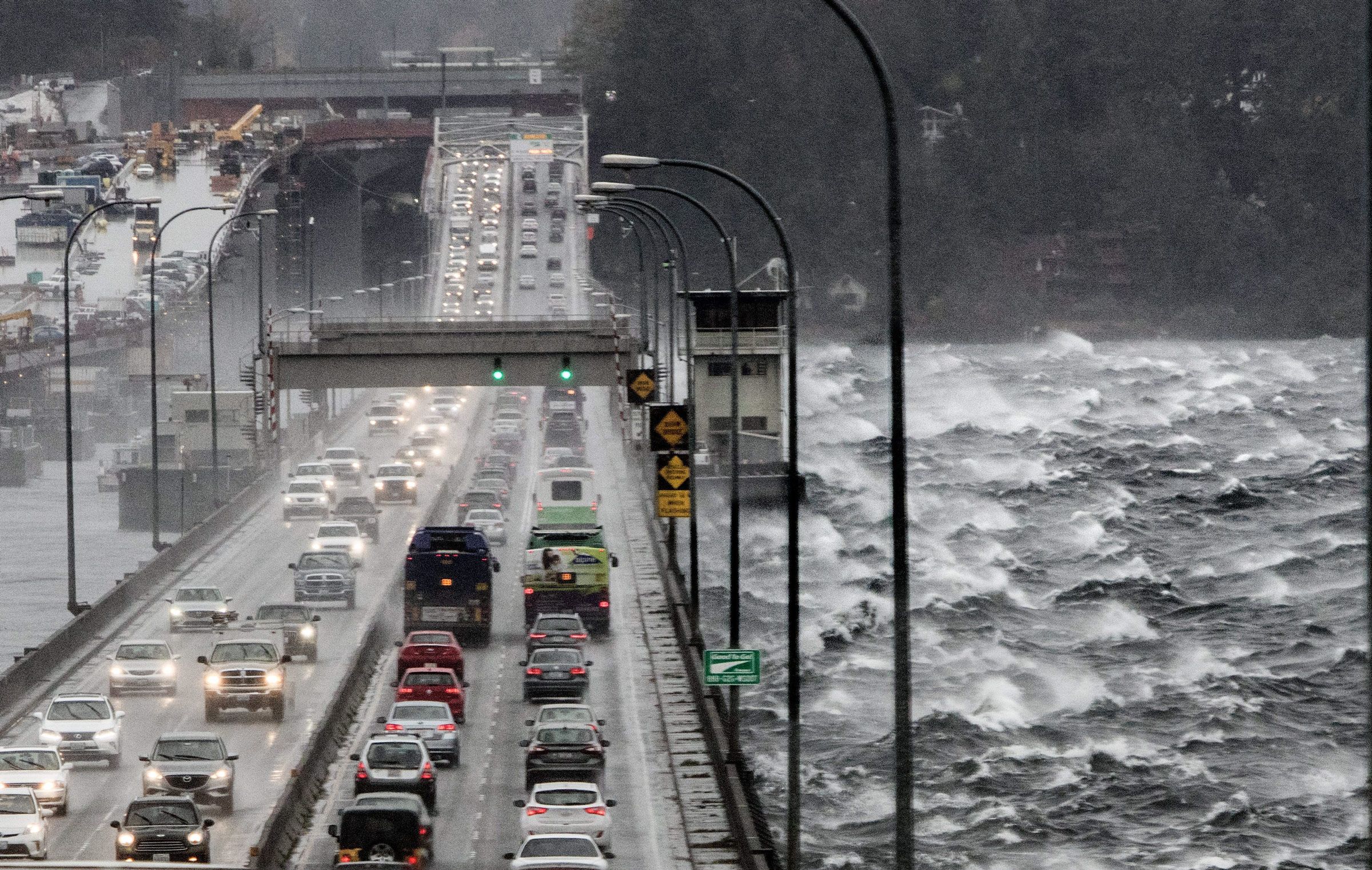 Storm kills 3 in state; more than 300,000 without power in region