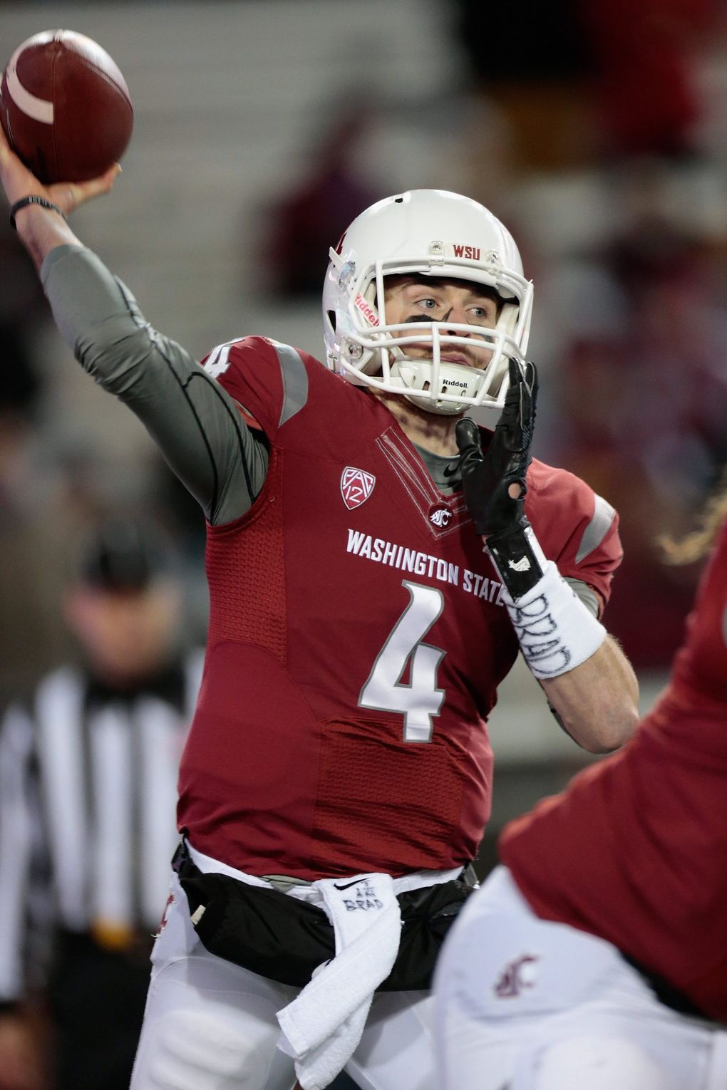 Luke Falk #4 of the Washington State Cougars throws a pass against the Colorado Buffaloes in the first half at Martin Stadium. (William Mancebo / Getty Images)