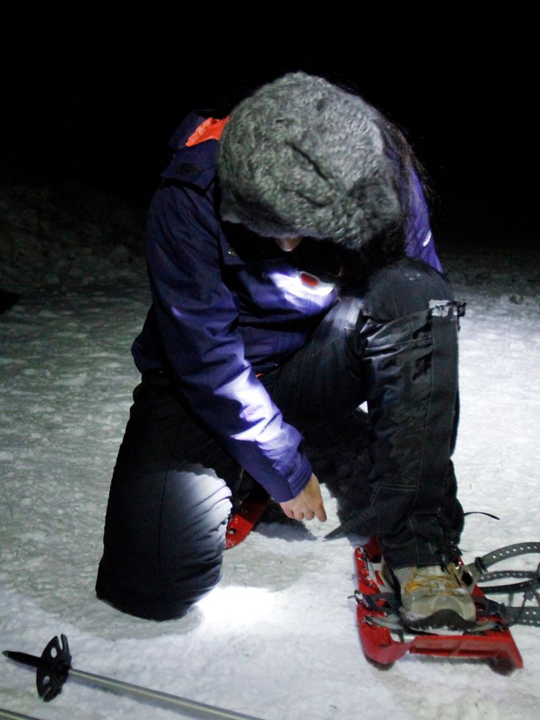 Power Spot For Valentine's Day, Trying Out Snowshoes – Yama no