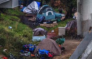 Not all turn away from Seattle’s homeless | The Seattle Times