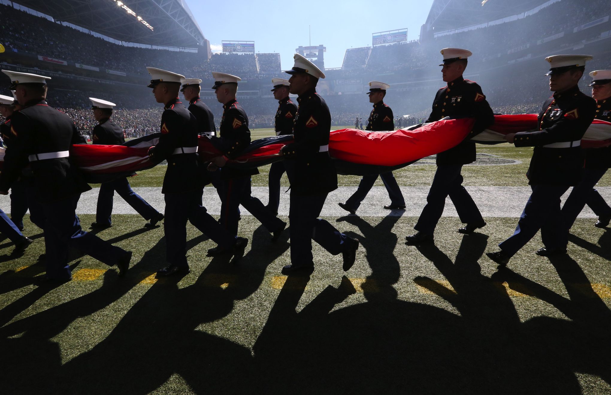 Seattle Seahawks share Lombardi Trophy with military fans > 446th