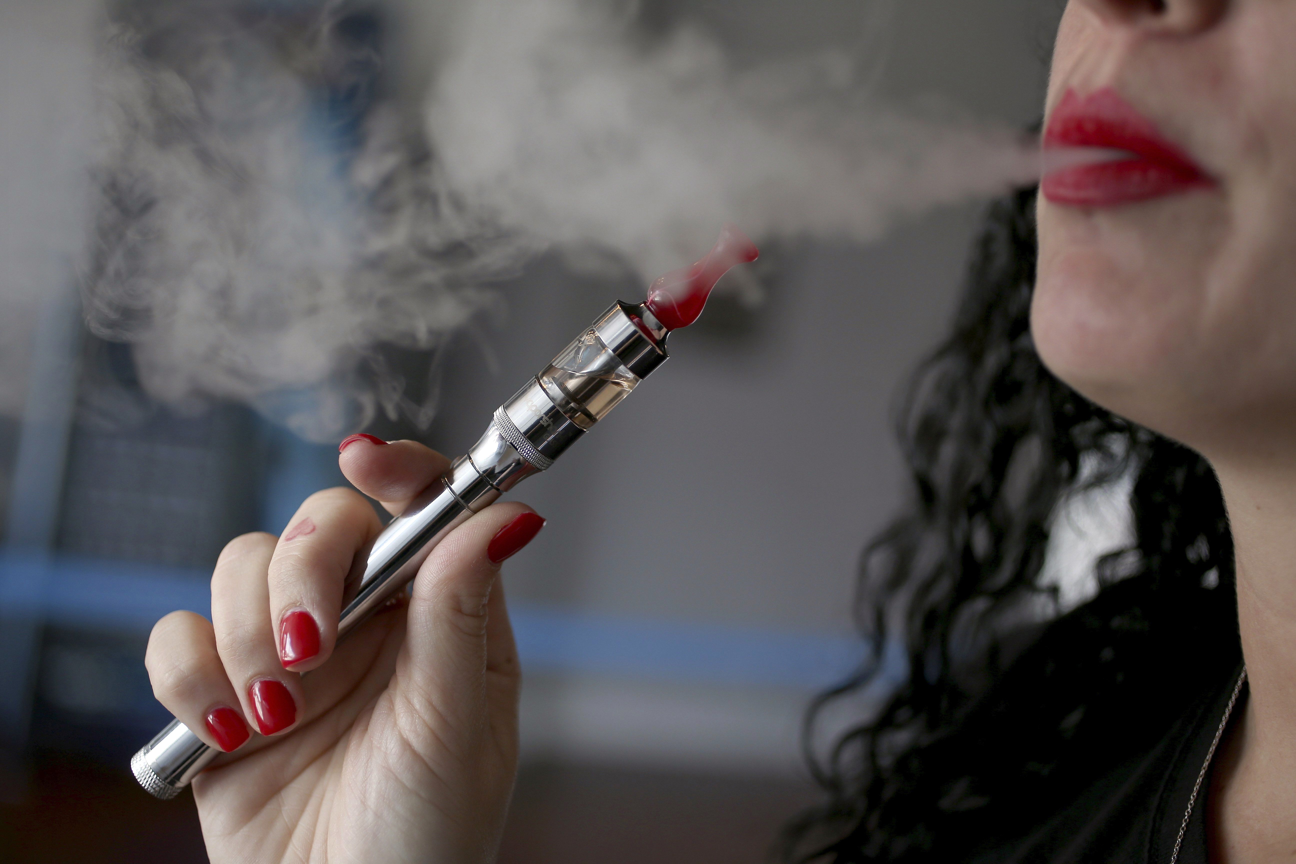 Handful of cases tie e cigarettes to lung injury pneumonia The