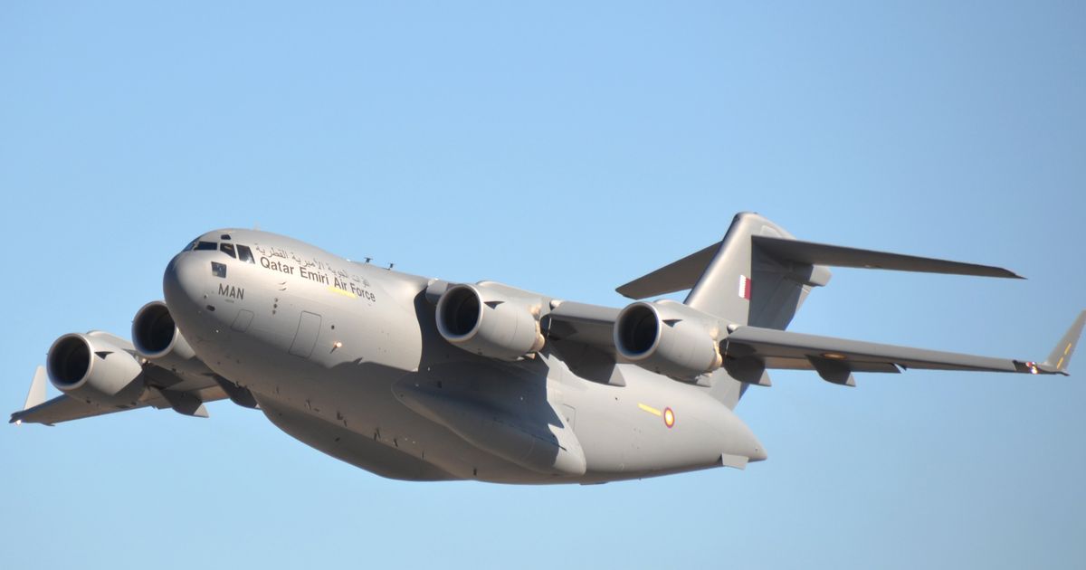 Last Boeing C-17 built in Long Beach takes flight as California ...