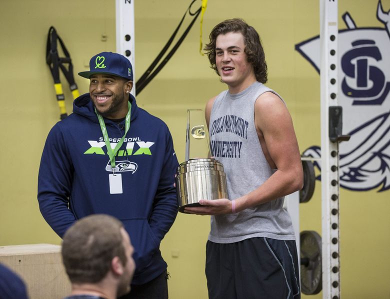 Jacob Eason wins Gatorade National Football Player of the Year, recommits  to Georgia