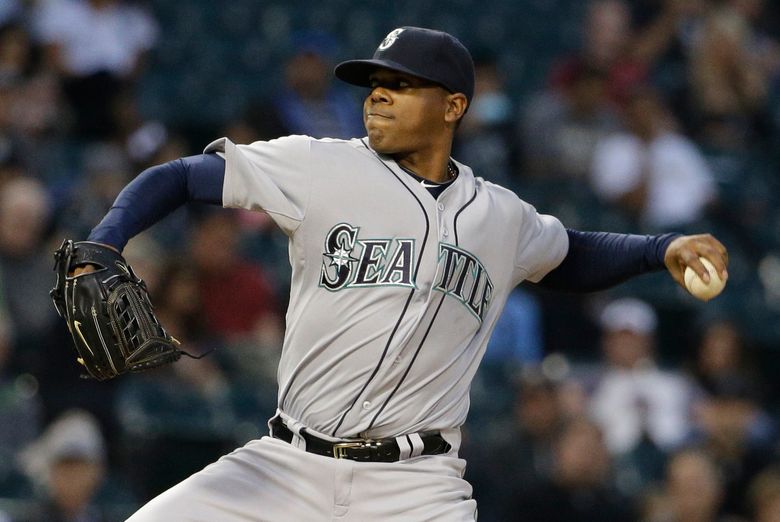 Red Sox trade left-handed pitcher Roenis Elias to Seattle Mariners