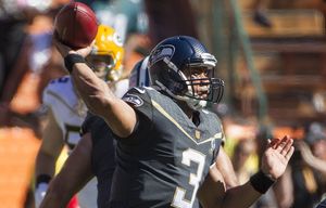 Russell Wilson leads Team Irvin to Pro Bowl victory