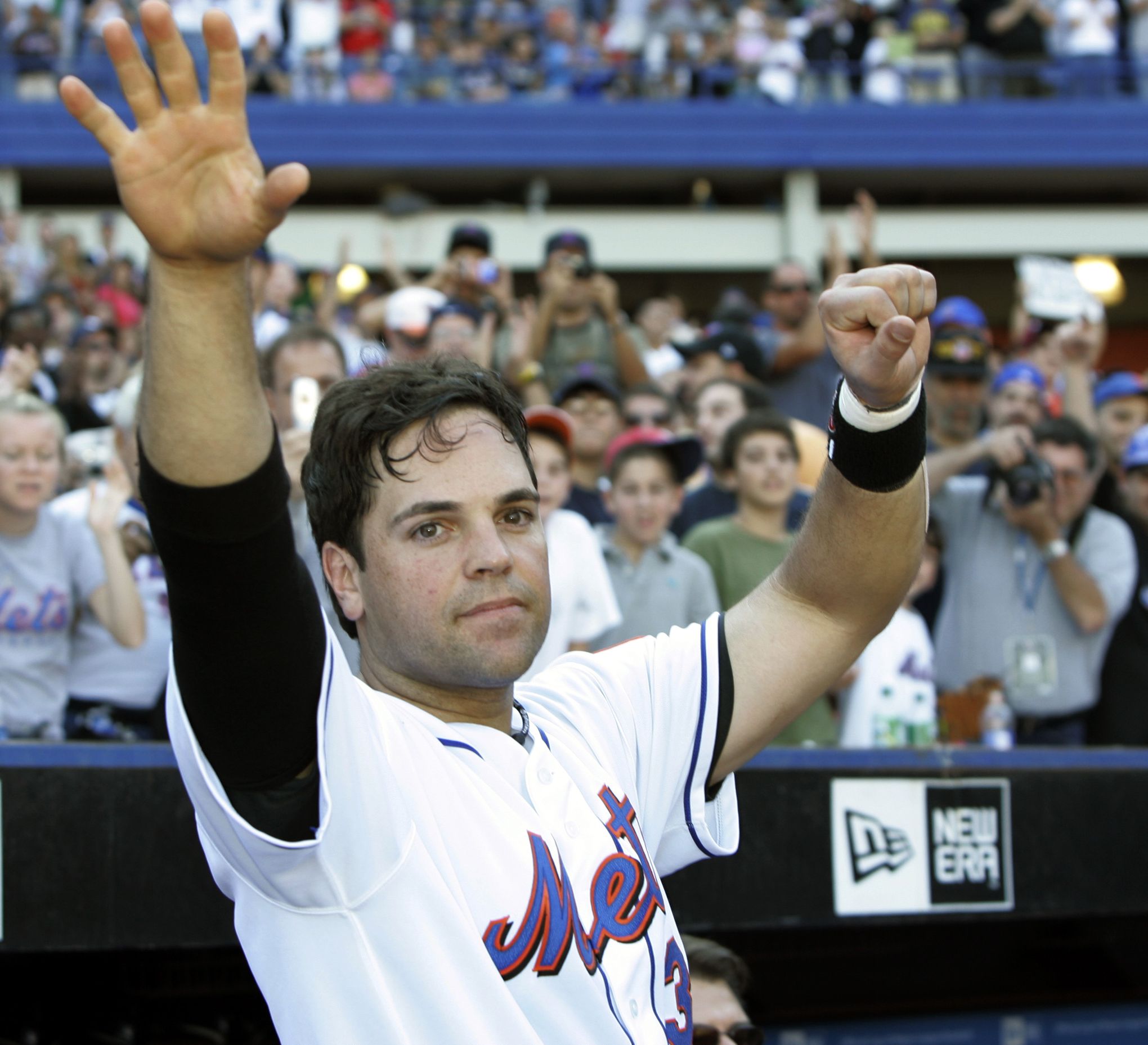 Marlins congratulate 5-game 'Marlins Alum' Mike Piazza on making