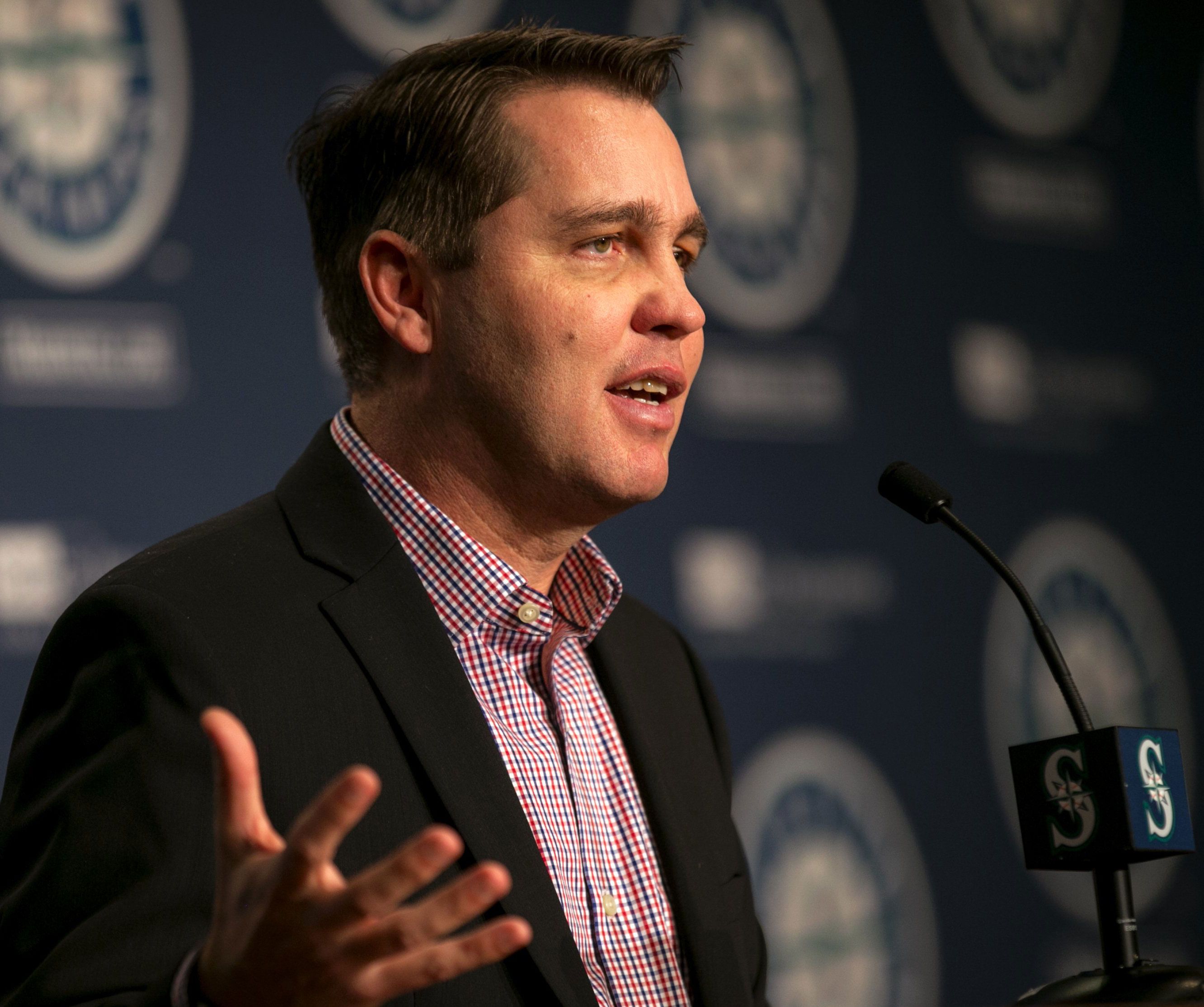 Mariners assistant player personnel director Leslie Manning has