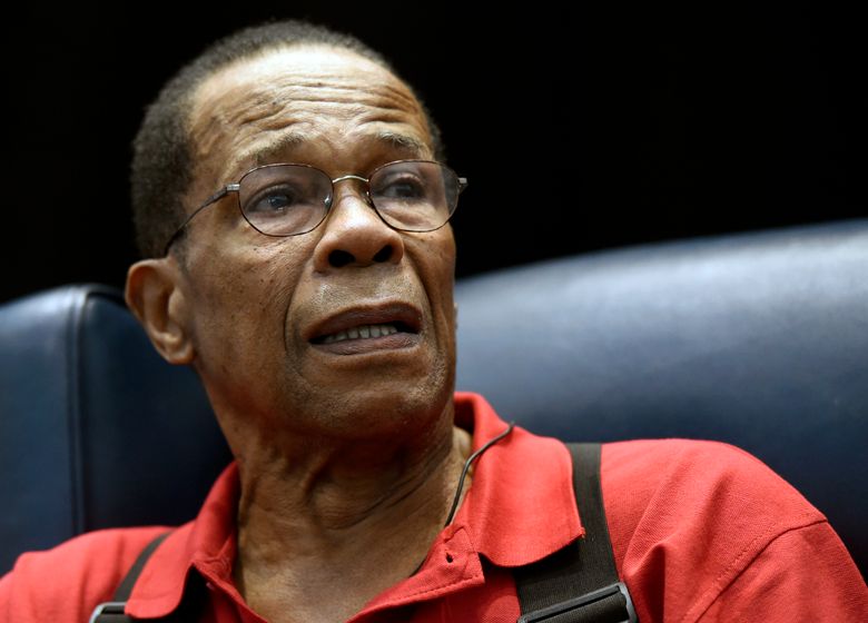 Rod Carew suffered a massive heart attack in September - Twinkie Town